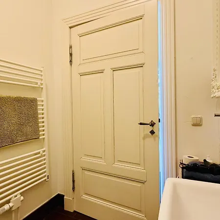 Tatil Evi Fewozauber - 5 Klosterstrasse, Direkt Am Schloss, Garten, Kueche, 2 X Kamin, Fahrraeder Abstellbar *