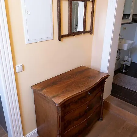 Klosterstrasse Direkt Am Schloss